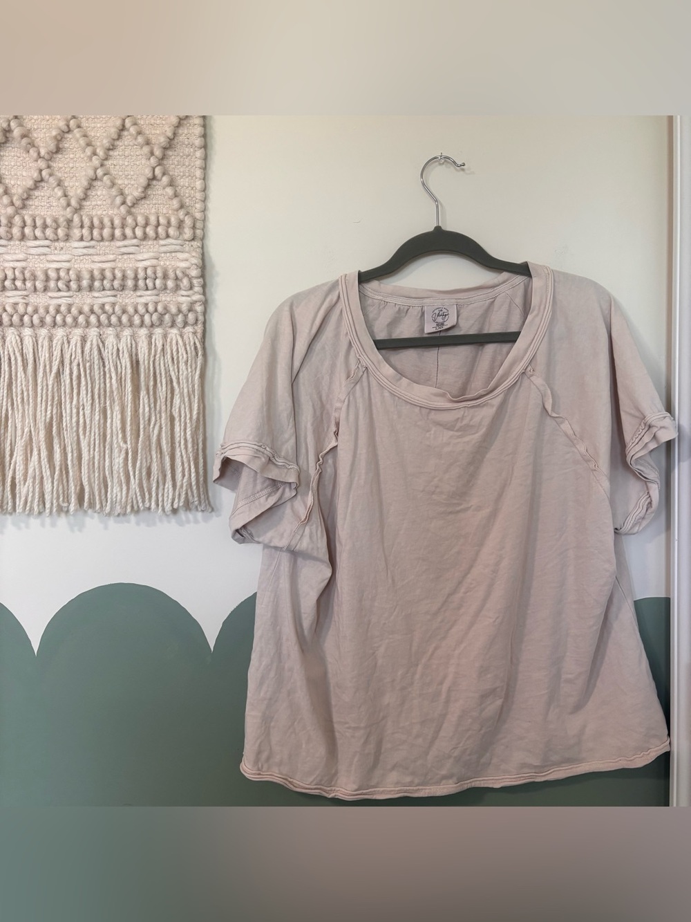 Beige Women’s Short Sleeve Raw Edge Top